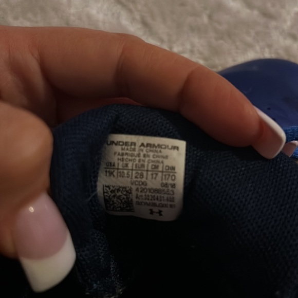 Blue & Yellow toddler under armor basketball sneakers - Picture 4 of 4